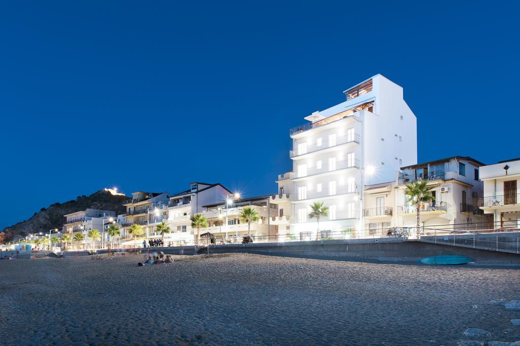 Vuelle Residence Apartments Капо-д'Орландо Екстер'єр фото